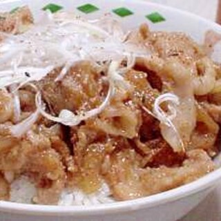 甘めで美味しい！安くて手軽な豚丼